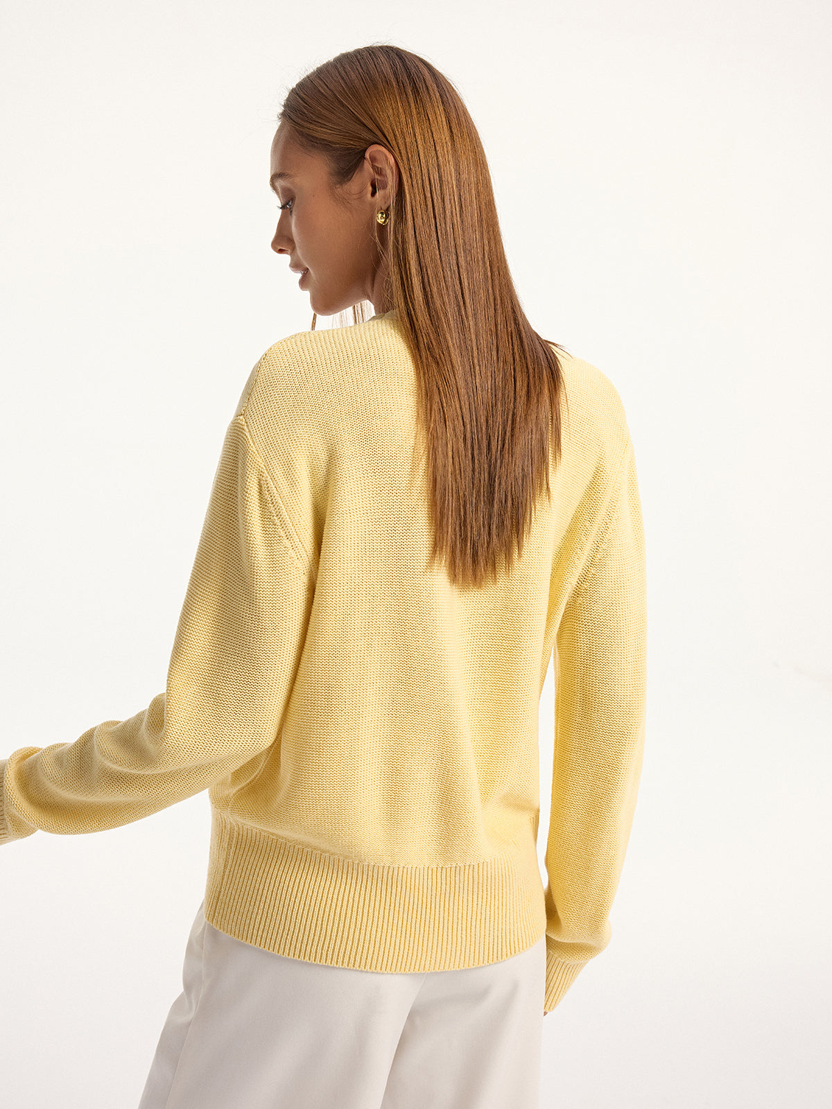 V-Neck Buttoned Knit Cardigan