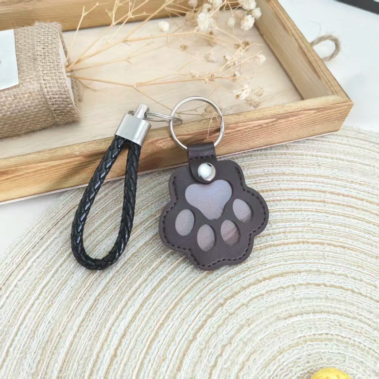PU Leather Pet Hair Storage Bag Multi-Functional Portable Keychain Pet Memorial Keychain Keepsake Hair Storage for Pet Lovers