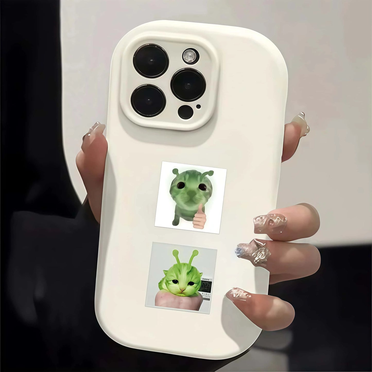 500Pcs Funny Alien Cat Stickers, Quirky Extraterrestrial Kitten Decals for DIY, Journal & Gift Embellishment