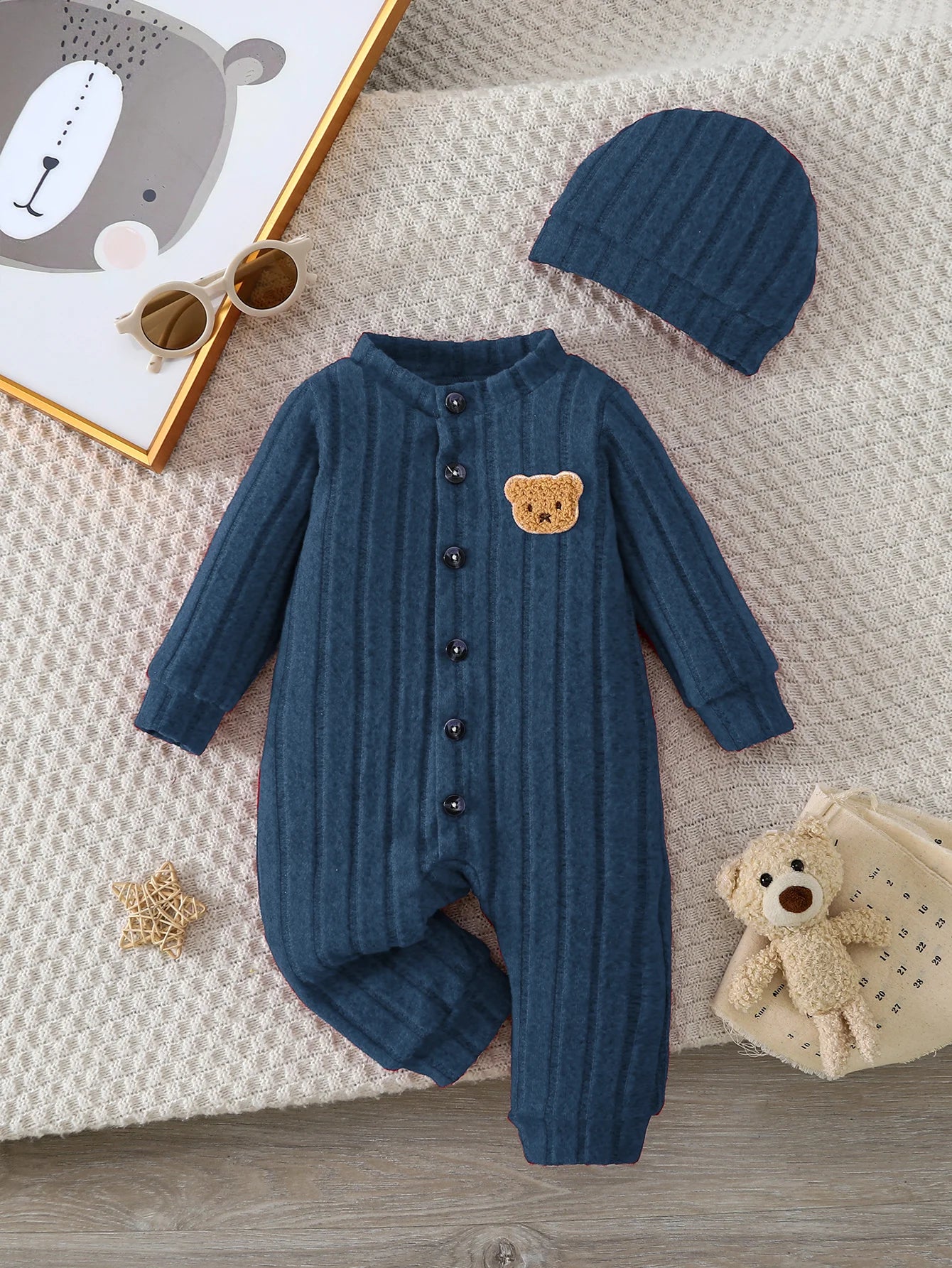 【Baby Boy】Autumn & Winter Red Onesie with Front Single-Breasted Buttons and Cute Bear Badge on Chest + Red Hat Set Featuring a W