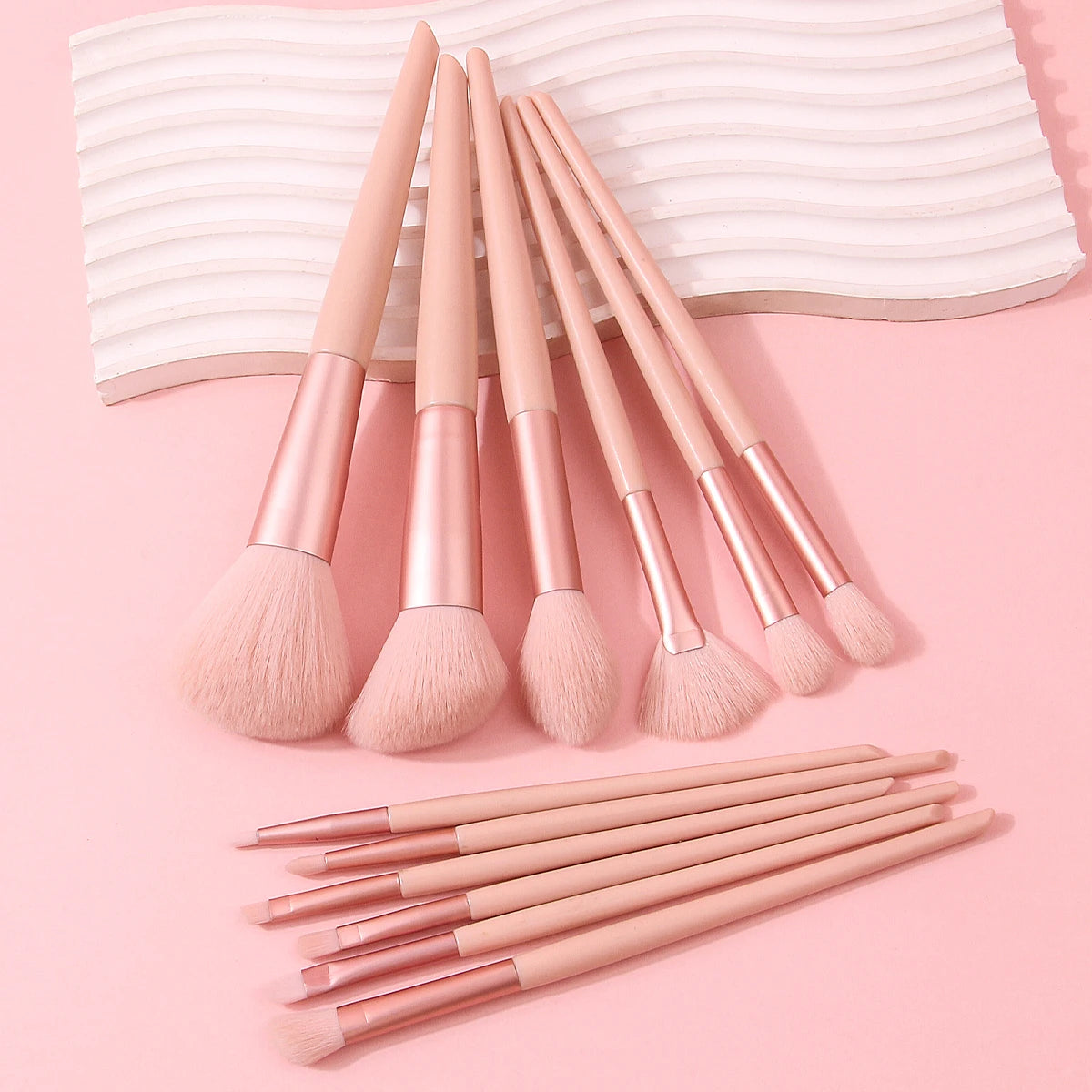 12Pcs Pink Makeup Brush Set Make Up Concealer Blush Powder Brushes Eye Shadow Highlighter Foundation Brush Cosmetic Beauty Tools