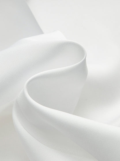 Long-Sleeve Spread Collar Buttoned Shirt