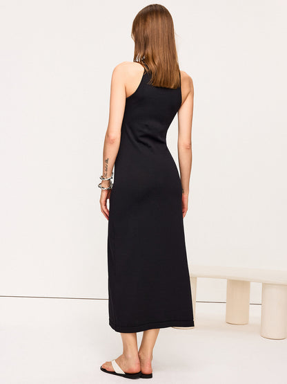 Cross-Over Neckline Knit Maxi Dress