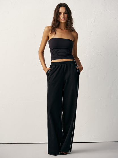 Bra-Free Fitted Strapless Top