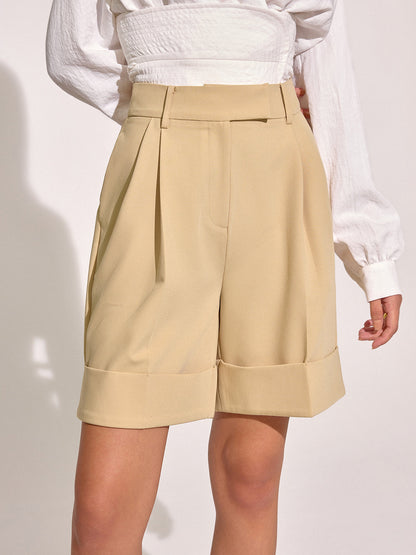 Pocket Mid-Waist Pleated Cuffed Shorts