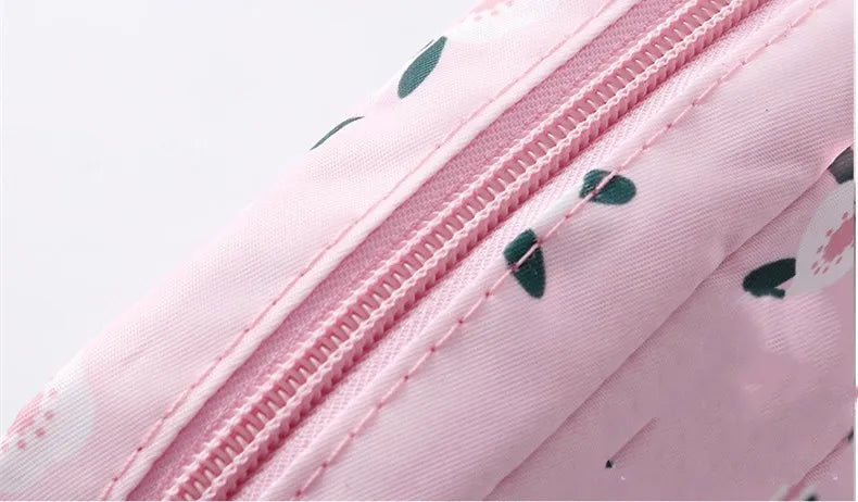 Heart Print Sanitary Napkins Storage Bag Feminine Period Pouch Portable Tampon Organizer Bag Mini Makeup Lipstick Storage Pouch