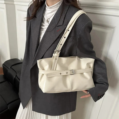 Fashionable Medium Size Versatile Tote Handbag for Daily Use Ethnic Style Synthetic Leather and Canvas Bag