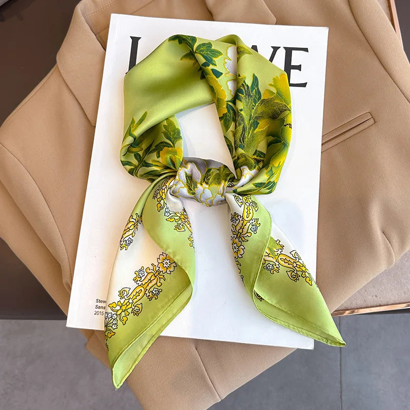 2025 New Fashion Luxury Printed Square Shawl Women 70x70cm Pashmina Silk Scarf Neck Headband Bandana