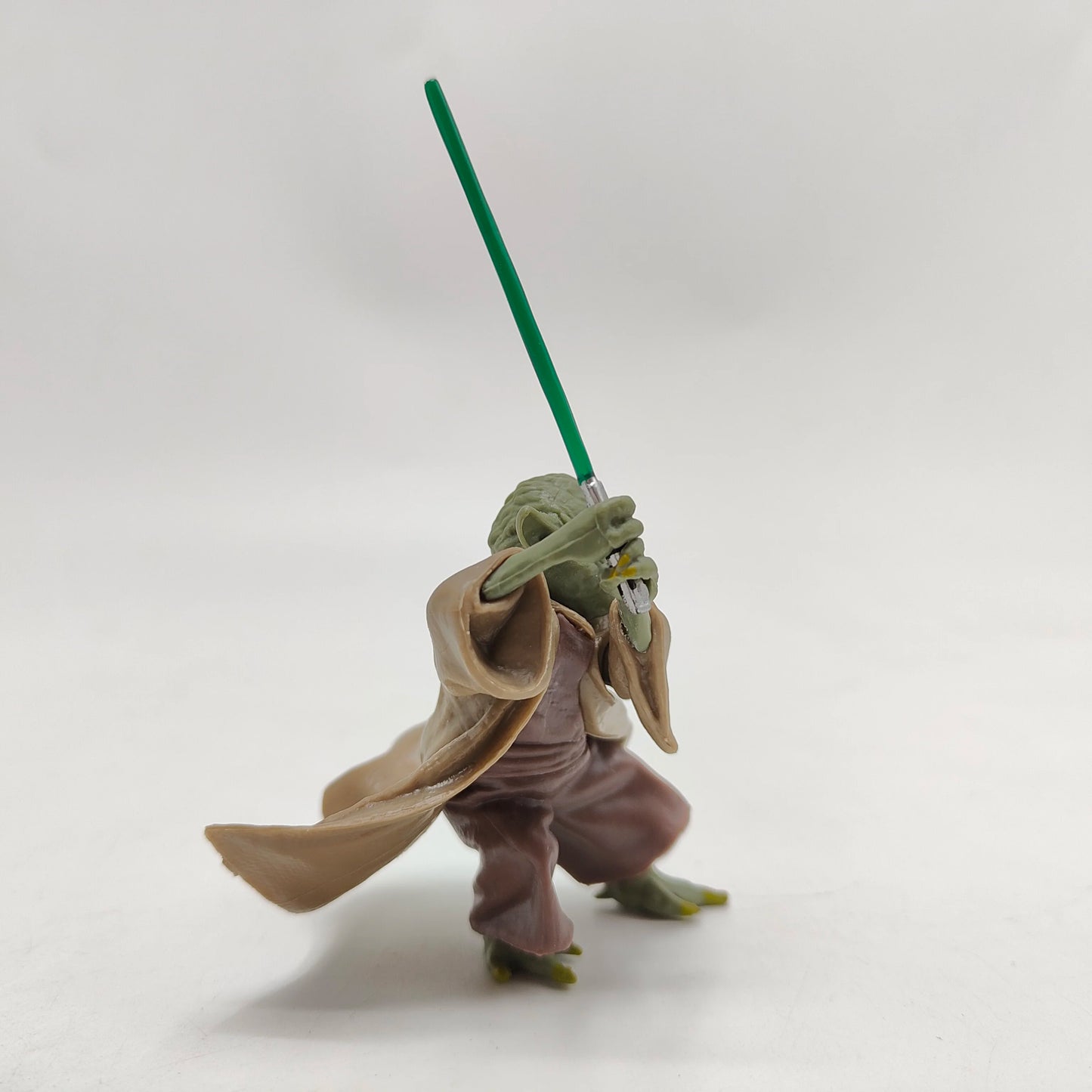 Manda lorian Master Yoda with Lightsaber Sword Action Figure Collection Model Toys