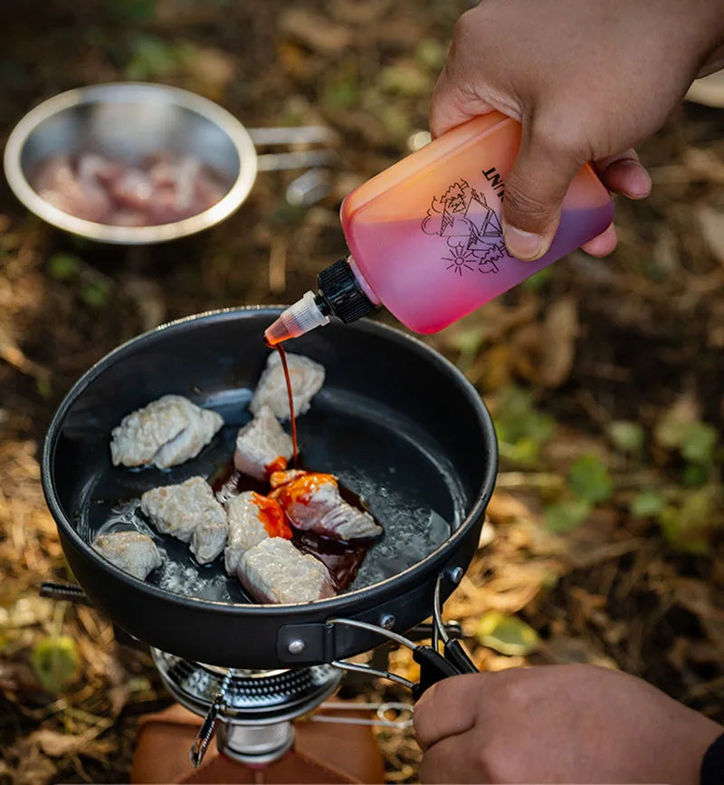 Outdoor Camping Oil Dispenser Bottle 120ml Leakproof Vinegar Jar Squeeze Bottle with Twist Top Cap HDPE for Cooking Grilling