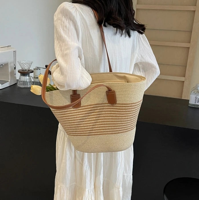 Straw bag bag women's summer inswind 2024 new beach seaside outdoor travel vacation large capacity shoulder bag