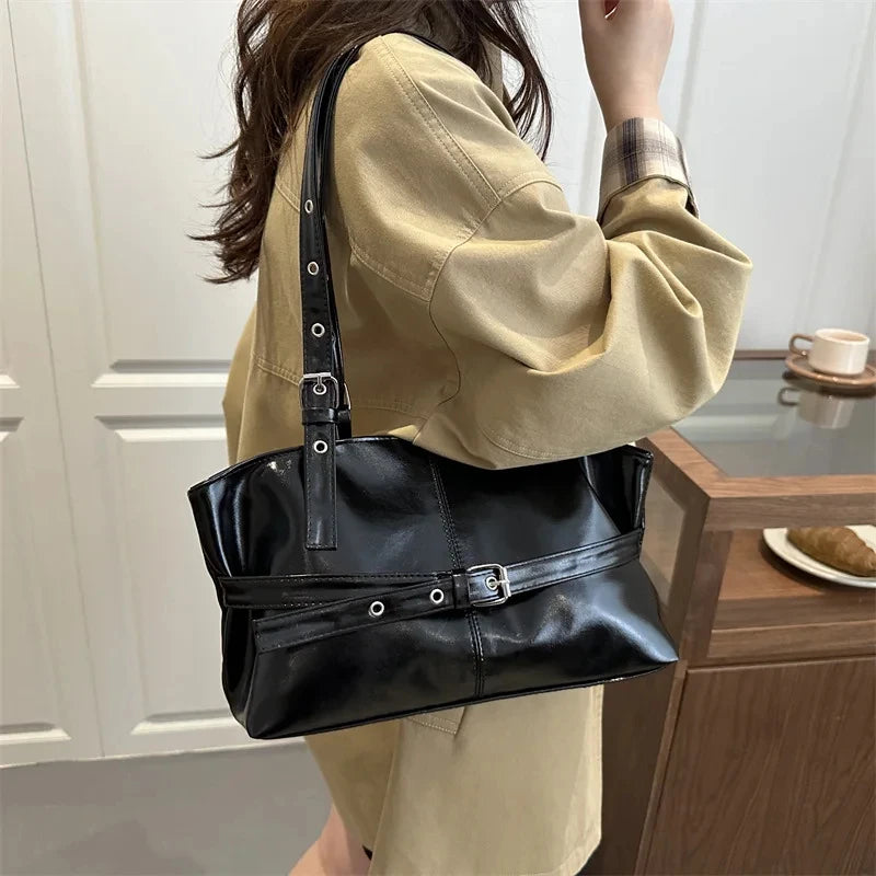 Fashionable Medium Size Versatile Tote Handbag for Daily Use Ethnic Style Synthetic Leather and Canvas Bag