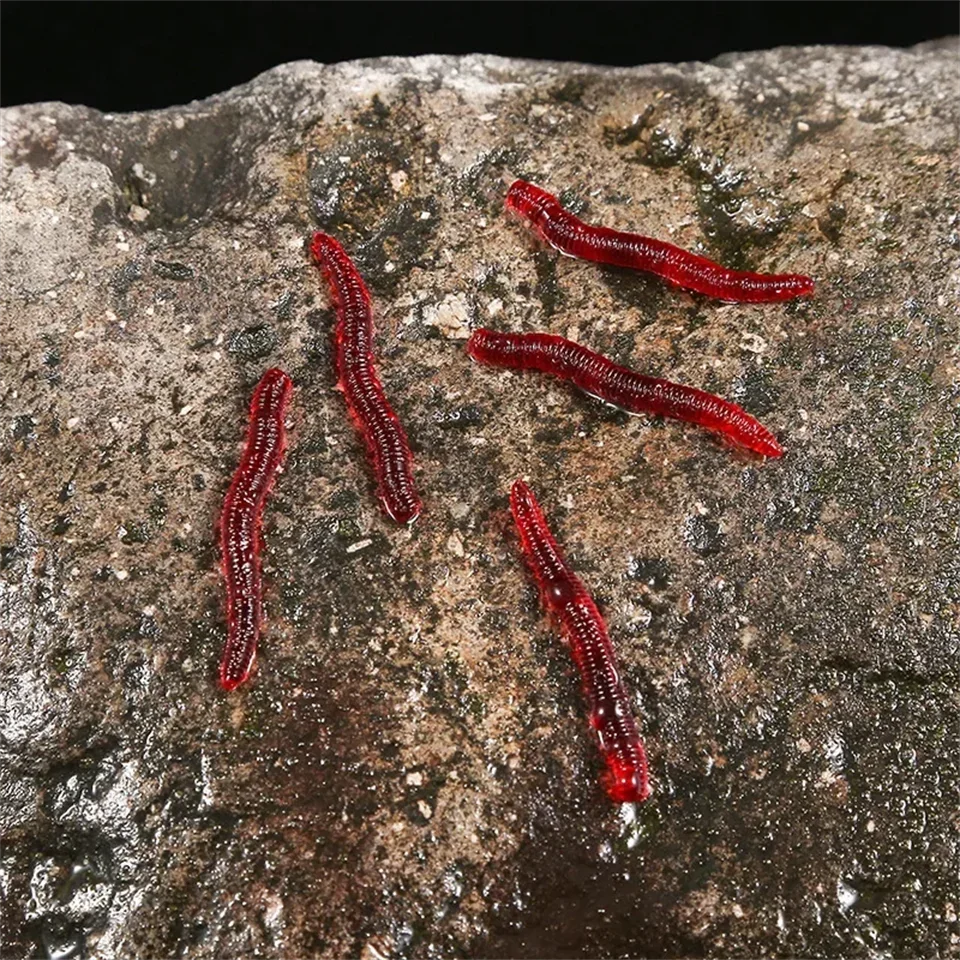Bionic Red Worm Lure 100pcs 3.5cm Lifelike Silica Gel Fishy Artificial Red Worm Earthworm Bait Submerge Simulation Lure Pesca