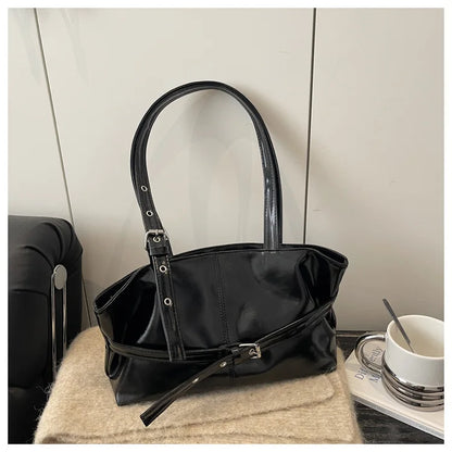 Fashionable Medium Size Versatile Tote Handbag for Daily Use Ethnic Style Synthetic Leather and Canvas Bag