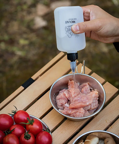 Outdoor Camping Oil Dispenser Bottle 120ml Leakproof Vinegar Jar Squeeze Bottle with Twist Top Cap HDPE for Cooking Grilling