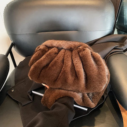 Cute and Versatile Winter Crossbody Bags Mink Fur Wrinkle Relaxed Texture Cloud Shell Bag Women Fashion Tote Shoulder Bag