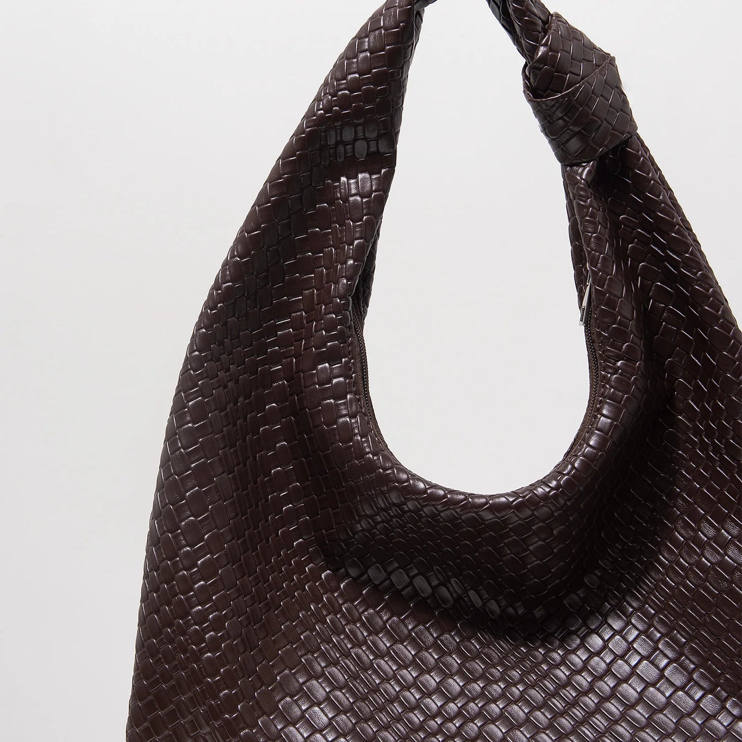 Vintage Faux Woven Leather Shoulder Bag, Women's Handbag, Large Capacity Tote Bag, Crescent Bag, Zipper Underarm Bag, Daily Commuter Bag (Random Pattern)