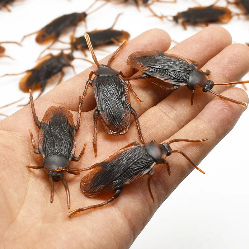 5-50Pcs Halloween Gadget Plastic Cockroaches Joke Decoration Props Rubber Toy Gags Practical Jokes Toys Plastic Bugs Cockroach