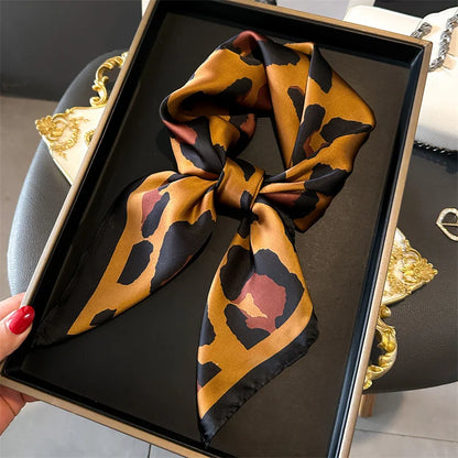2025 New Fashion Luxury Printed Square Shawl Women 70x70cm Pashmina Silk Scarf Neck Headband Bandana