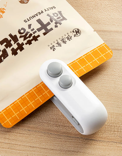 Mini Heat Bag Sealing Machine Plastic Bag Sealer Portable Thermal Plastic Bag Sealants Handheld Plastic Bags Sealing Machine