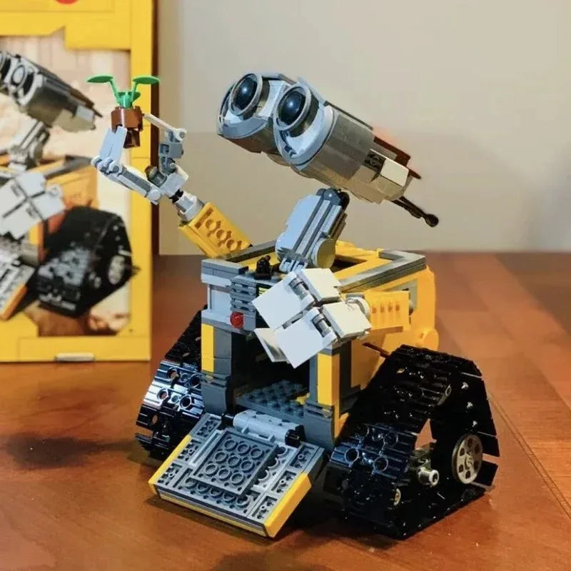 Disney 687PCS Creative Wall E Robot MOC Building Block 21303 DIY model Home decoration gift toys for children and adults