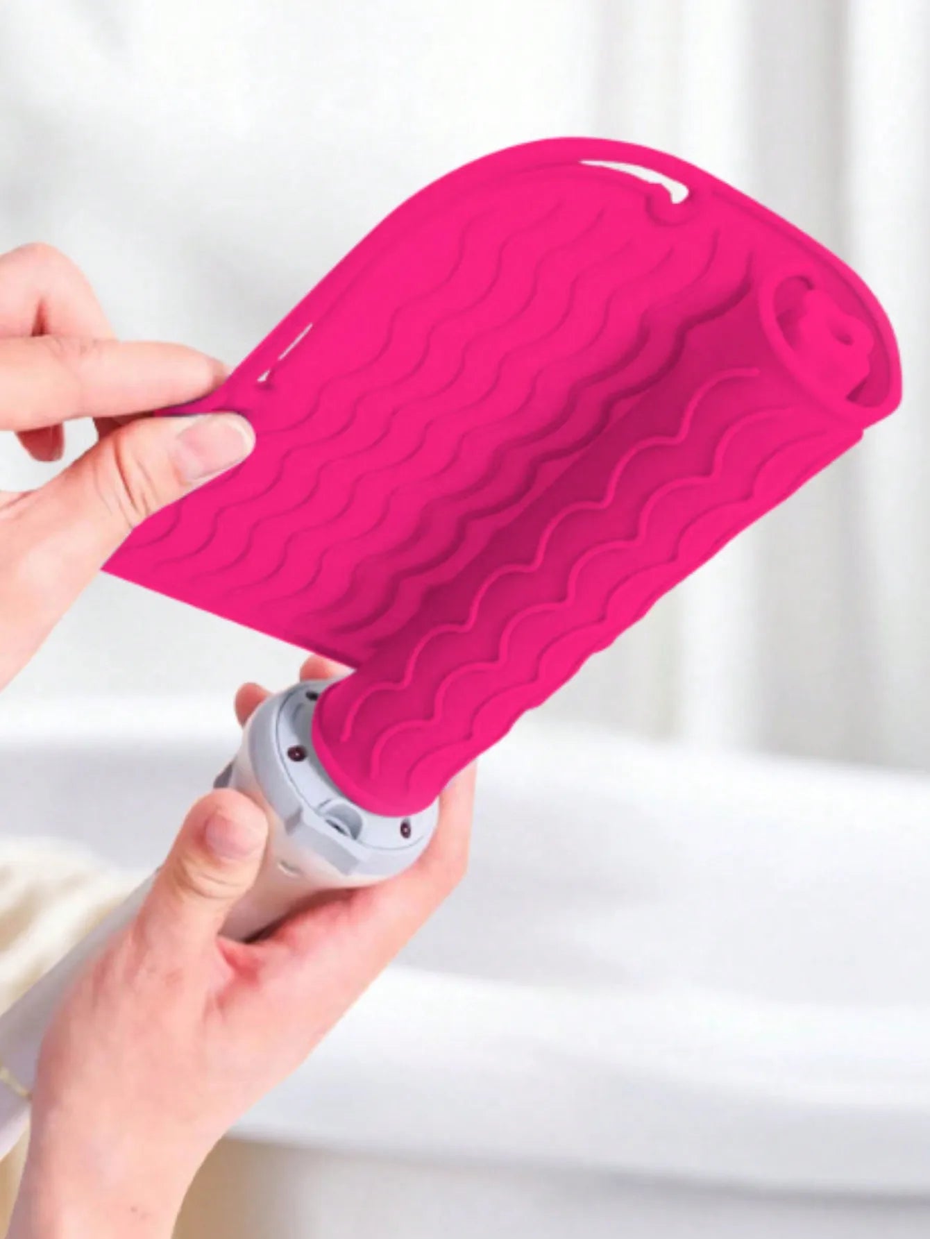New Plus Size Silicone Heat Resistant Mat Portable Travel Hot Tools Pad Cover for Curling Iron, Flat Iron Hair Straightener