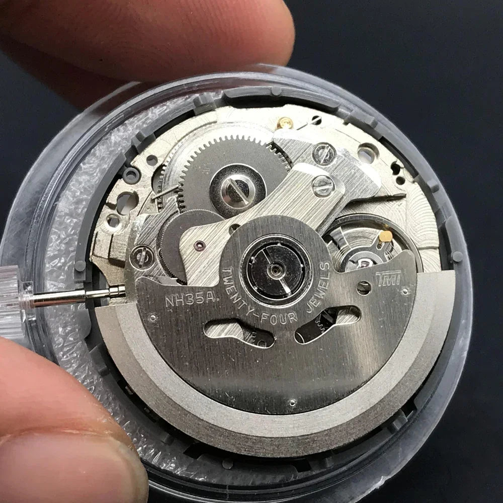 Japan Genuine NH35 Automatic Mechanical Movement High Accuracy 24 Jewels Mod Watch Replacement NH35A Date at 3H 3.8H 6H