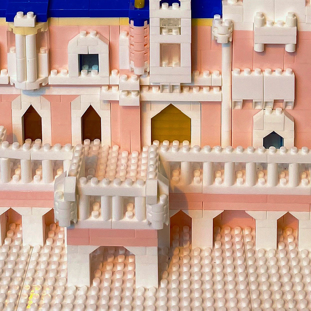 KNEW BUILT Gift Pink Castle Model Kits Toys Microblock Building Blocks for Adults Princess Kids Castles Architecture Set Bricks