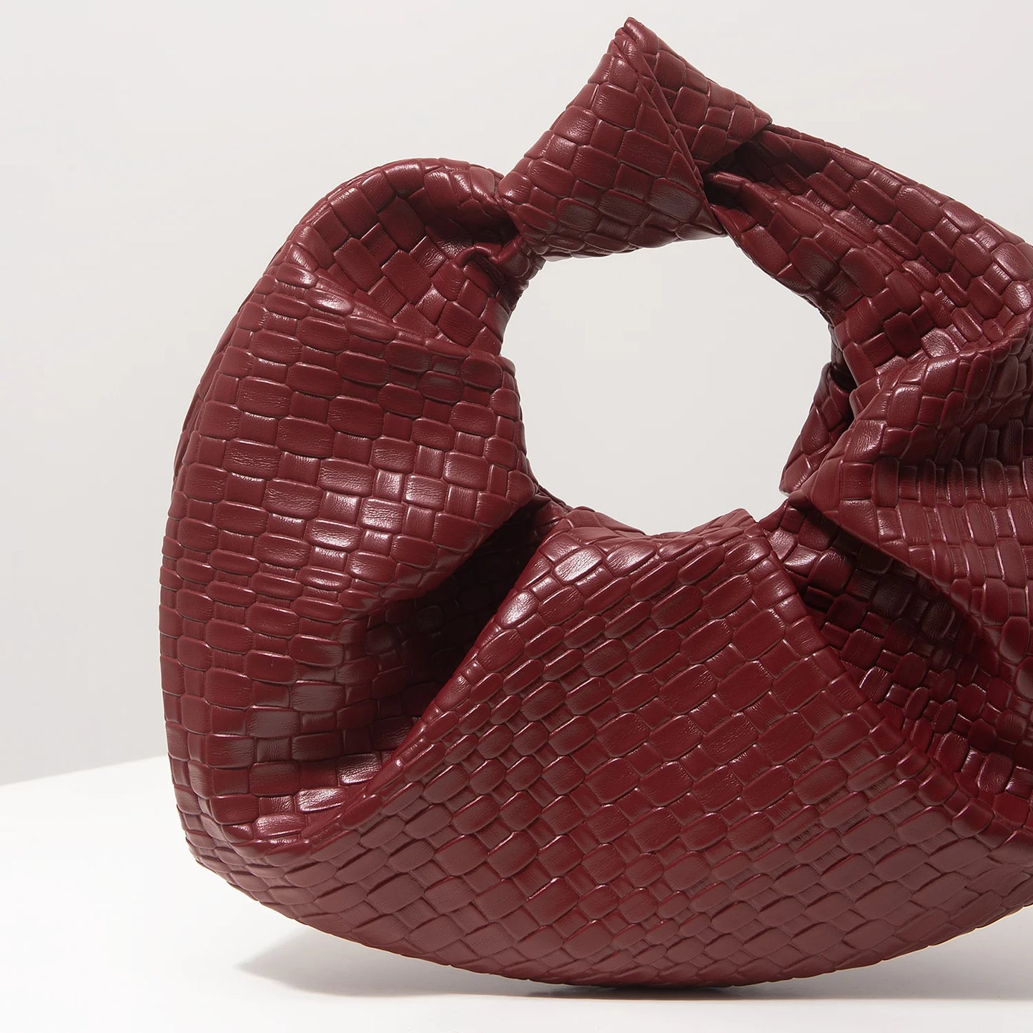 Vintage Faux Leather Woven Pattern Handbag, Knotted Crescent Bag, Pleated Cloud Bag, Women's Party Dress, Burgundy Wallet, Elegant Evening Bag (Random Pattern)