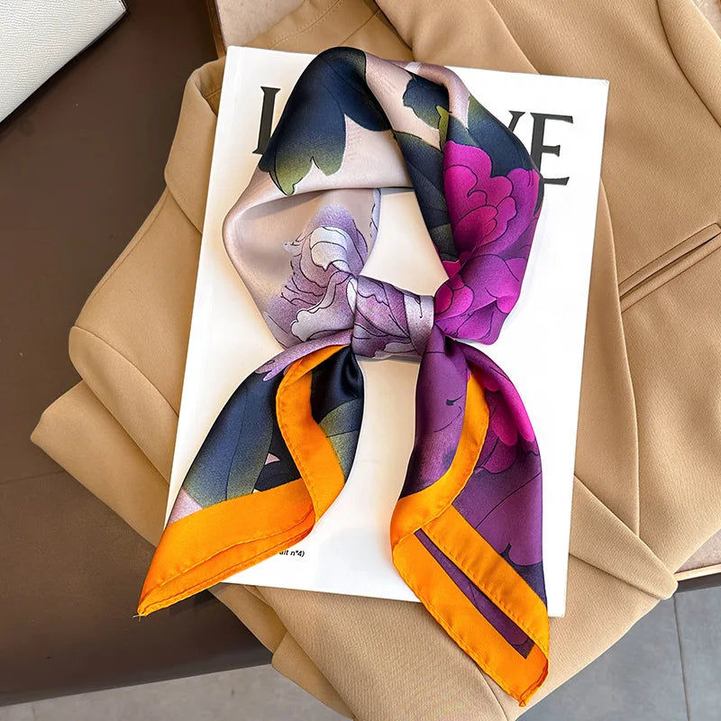 2025 New Fashion Luxury Printed Square Shawl Women 70x70cm Pashmina Silk Scarf Neck Headband Bandana