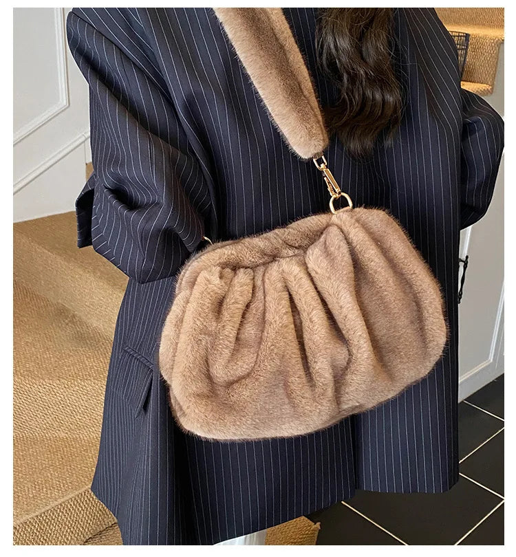 Cute and Versatile Winter Crossbody Bags Mink Fur Wrinkle Relaxed Texture Cloud Shell Bag Women Fashion Tote Shoulder Bag