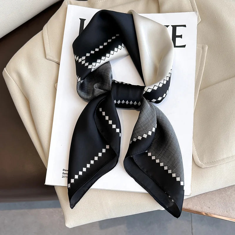 2025 New Fashion Luxury Printed Square Shawl Women 70x70cm Pashmina Silk Scarf Neck Headband Bandana