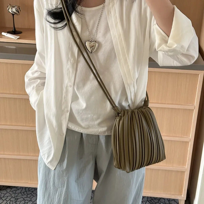 Summer Fashion New Crossbody Bag Women's PU Single Shoulder Mini Bag Luxury Versatile Pleated Casual Small Square Bag
