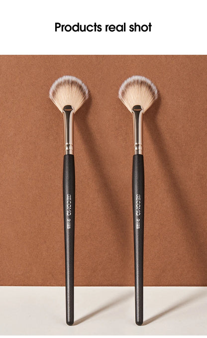 Powder blusher high gloss brush, soft hair, no powder, easy to apply makeup, novice powder blusher makeup brush, beauty tool