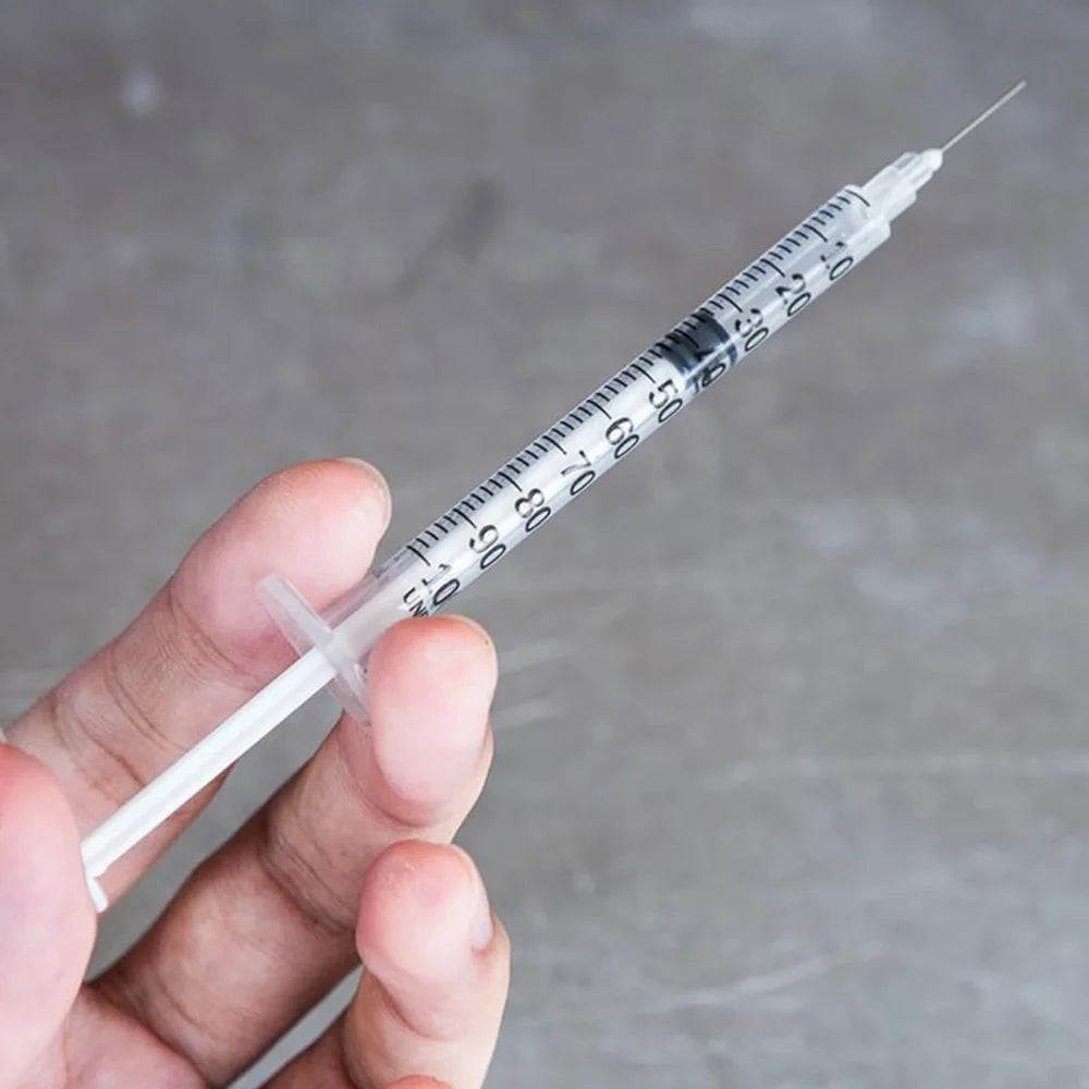 30/15/5Pcs 0.5Ml/1Ml Disposable Plastic Veterinary Syringe with Needle, Suitable for Pets and Farm Animals, Manual Push-Type Syringe with Needle, Farm Animal Syringe, Suitable for Cats, Dogs, Pigs