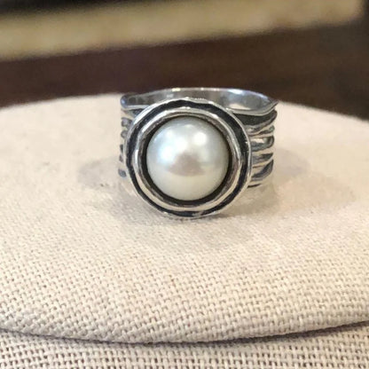 Niche Vintage Ethnic Hollow Inlay Pearl Rings For Women Birthday Party Gift Accessories Custom Jewelry