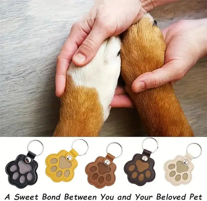 Dog Hair Collector Keychain Leather Pet Memorial Keepsake for Dogs and Cats, Fur Storage Pendant Charm Gift Keychain