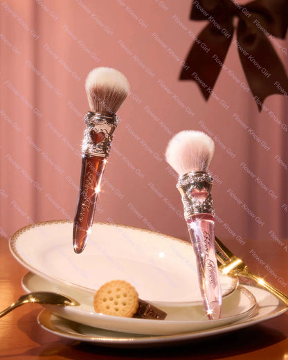 Flower Knows The Sweetie Bear Rounded Blush Brush  Loose Powder makeup Brushes