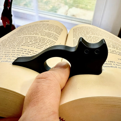 Ergonomic Cat-Shaped Thumb Bookmark  Reading Aid  Page Holder  Prevents Hand Pressure, Sweat, and Slipping