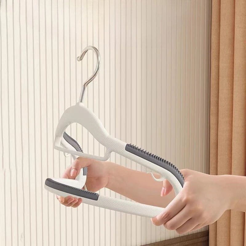 30Pcs Set of Non-slip Hangers Sturdy and Durable Rotating Hook Hangers Laundry Bathroom & Bedroom Clothes Hangers Organization