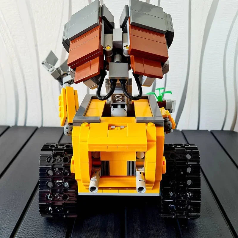 Disney 687PCS Creative Wall E Robot MOC Building Block 21303 DIY model Home decoration gift toys for children and adults