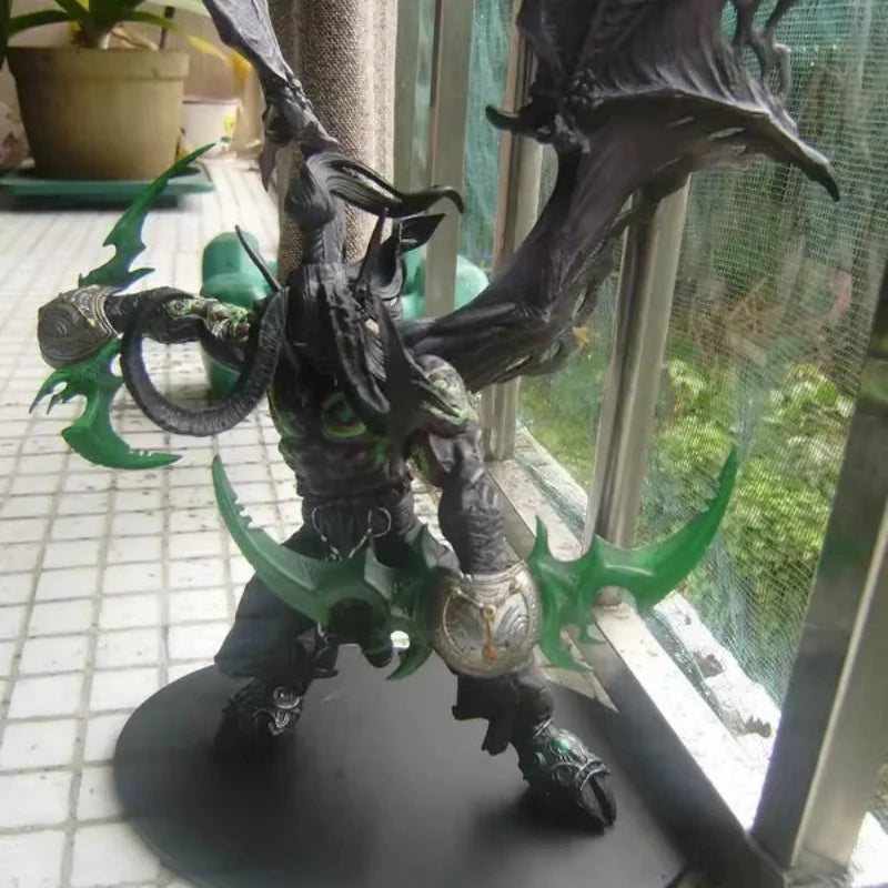 Game Wow Demon Hunter illidan Stormrage PVC Action Figure Toys