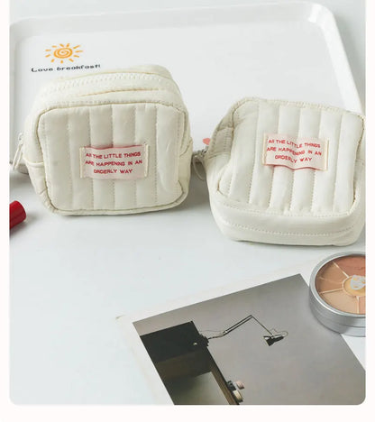 HOMEFISH Korean Square Small Makeup Bag Student Small Earphones Zero Wallet Girl Portable Lipstick Storage Bags