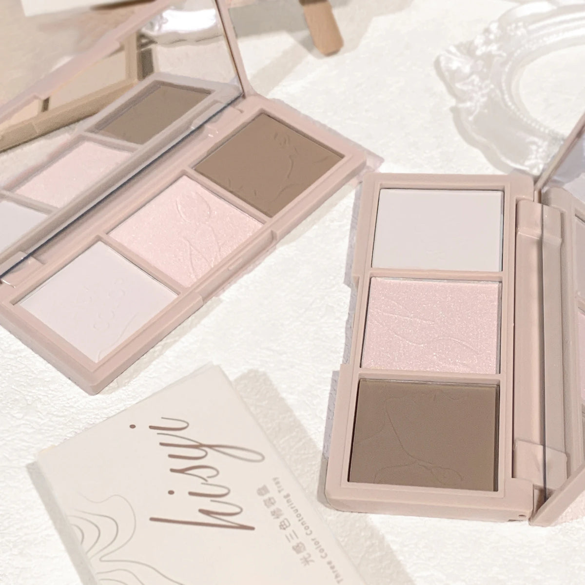 Light Sensation Three-Color Contour Powder, Pearlescent and Matte, 3D Highlight and Shadow Powder, All-in-One Palette