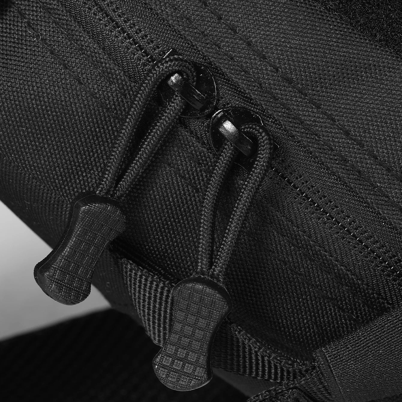 Multi functional outdoor chest bag, sports cycling, hiking, portable and wear-resistant crossbody bag