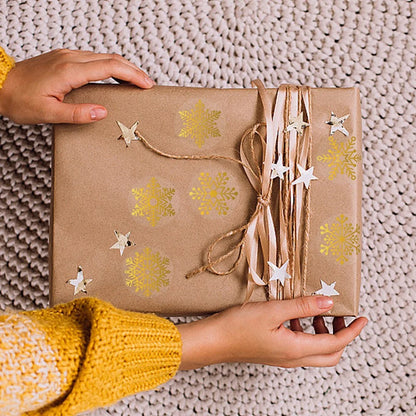 500pcs/Roll Golden Snowflake Christmas Stickers Transparent Self-Adhesive Decoration Holiday DIY Crafts Scrapbooking Supplies