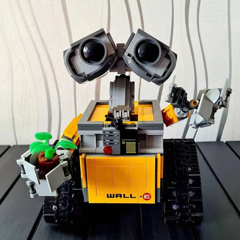 Disney 687PCS Creative Wall E Robot MOC Building Block 21303 DIY model Home decoration gift toys for children and adults