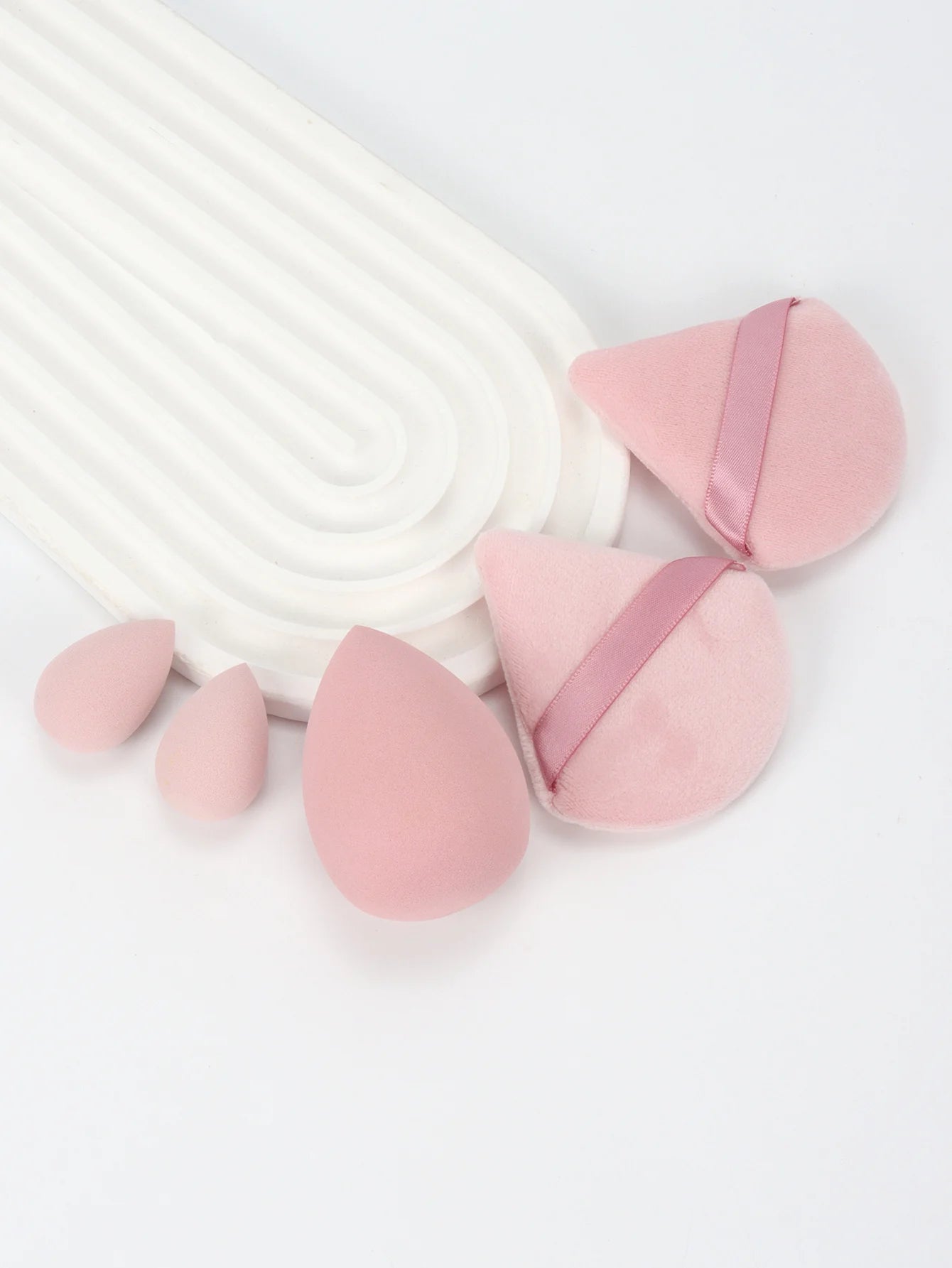 5Pcs Professional Makeup Sponge Set - Soft, Gentle, Multi-Purpose Tools for Perfect Foundation, Powder and Blush Application