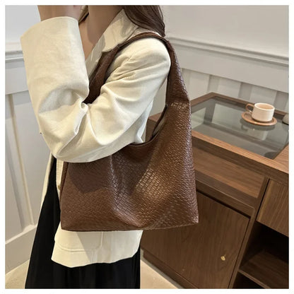 Minimalist Hobo Tote Bag for Women - Retro Elegant Large Capacity Shoulder Bag for Work, Travel & Daily Use