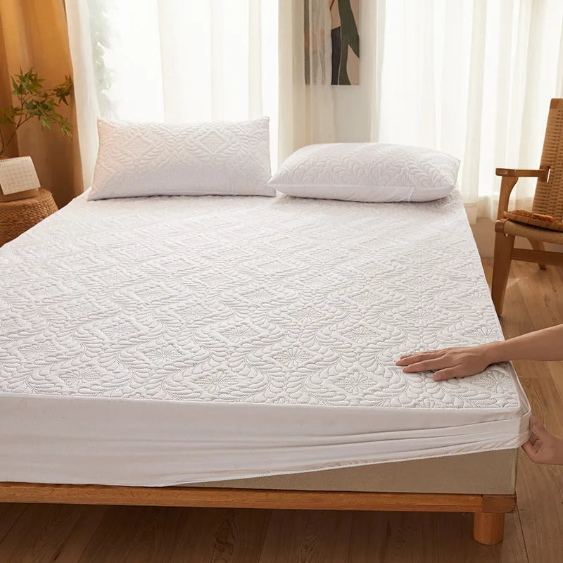 Waterproof Quilted Mattress Protector Breathable Mattress Cover Anti-mite Anti-bacterial Fitted Bed Sheet No Pillowcase